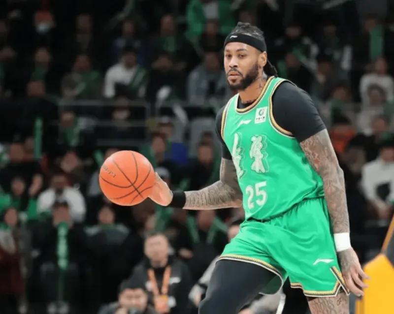 开云官网-辽宁虐四川52分！5首发齐爆，2小将轻松虐菜，亨特仍打不明白！